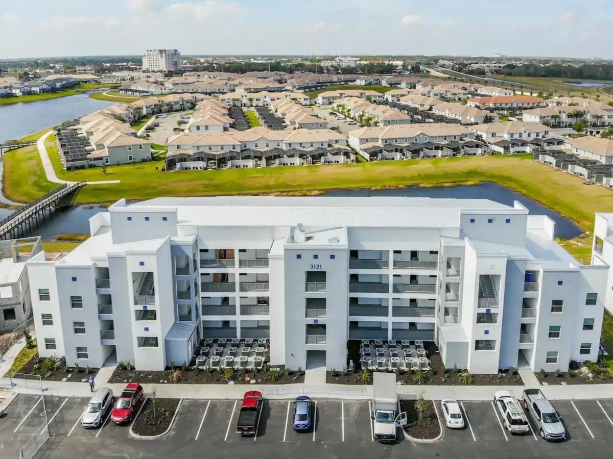Terrific Thematic Lakeview 2B With 2 Clubhouses Kissimmee Eksteriør billede